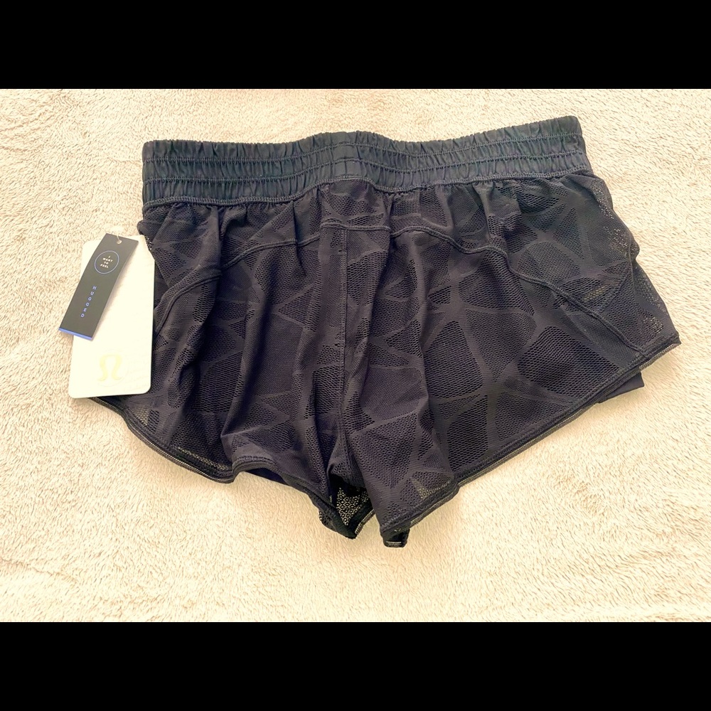 Lululemon City Sky Run by Shorts Black Size 6